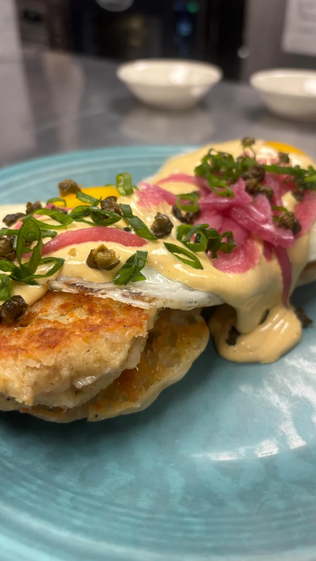 Creole walleye benedict! House made walleye cakes, creole hollandaise, local organic eggs, fried capers, brined onions on a grilled English muffin. 

Open 7 days a week! Mon-Sun 8-3
We’re delivering through door dash 

#eatduluth #foodiesofduluth#craftingsomethinggreat #duluthmn 
#mnfoodies munchies friedchicken chickenandwaffles brunch duluthgrill